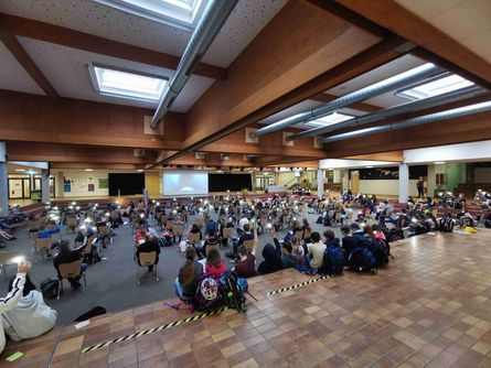 pic_Schulanfangsgottesdienst_Aula_2021
